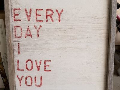 Sugarboo Rustic "Every Day I Love You" Wood Wall Art Sign - Farmhouse Decor