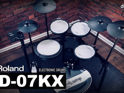 Brand new Roland V-Drum set TD-07KX.
