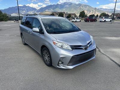 2019 Toyota Sienna XLE 8-Passenger