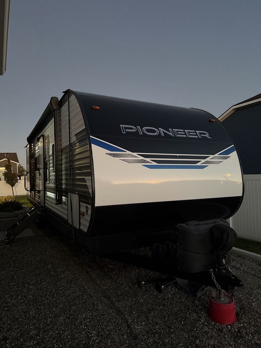 2022 Heartland Pioneer Travel Trailer, Bumper Pull, Excellent Condition 275RE
