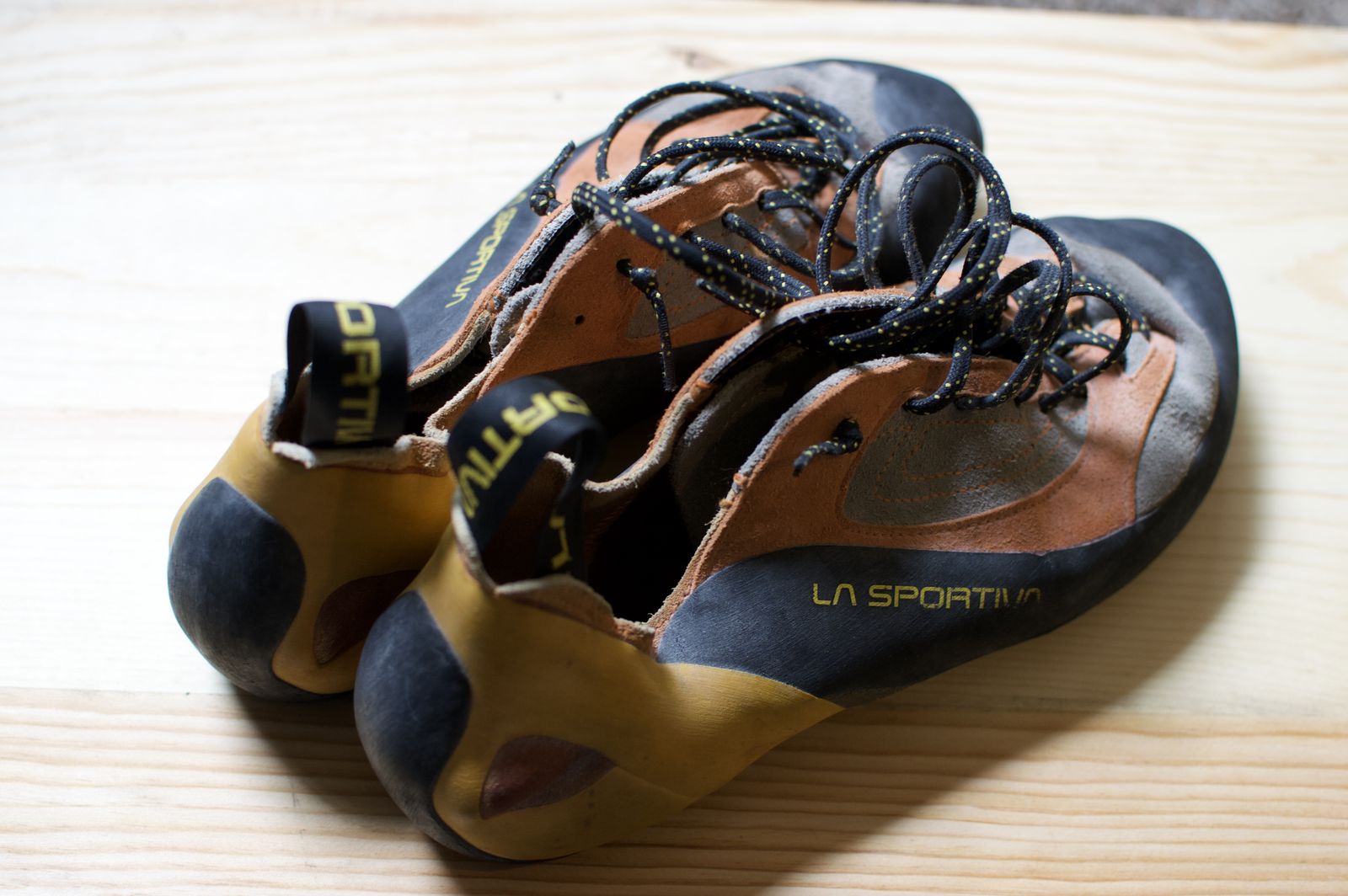 La Sportiva Climbing Shoes size 9