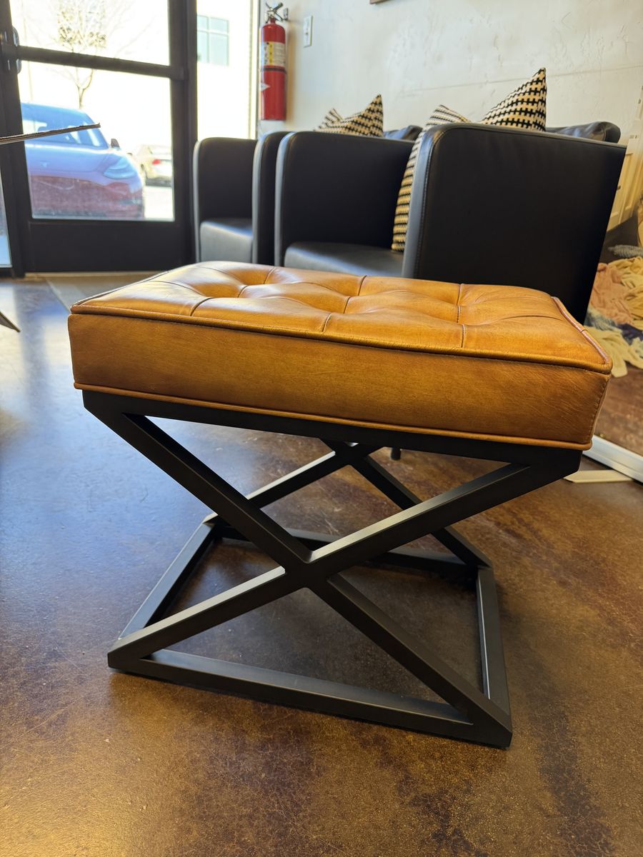 New Pottery Barn Kirkham Tufted Leather Stool