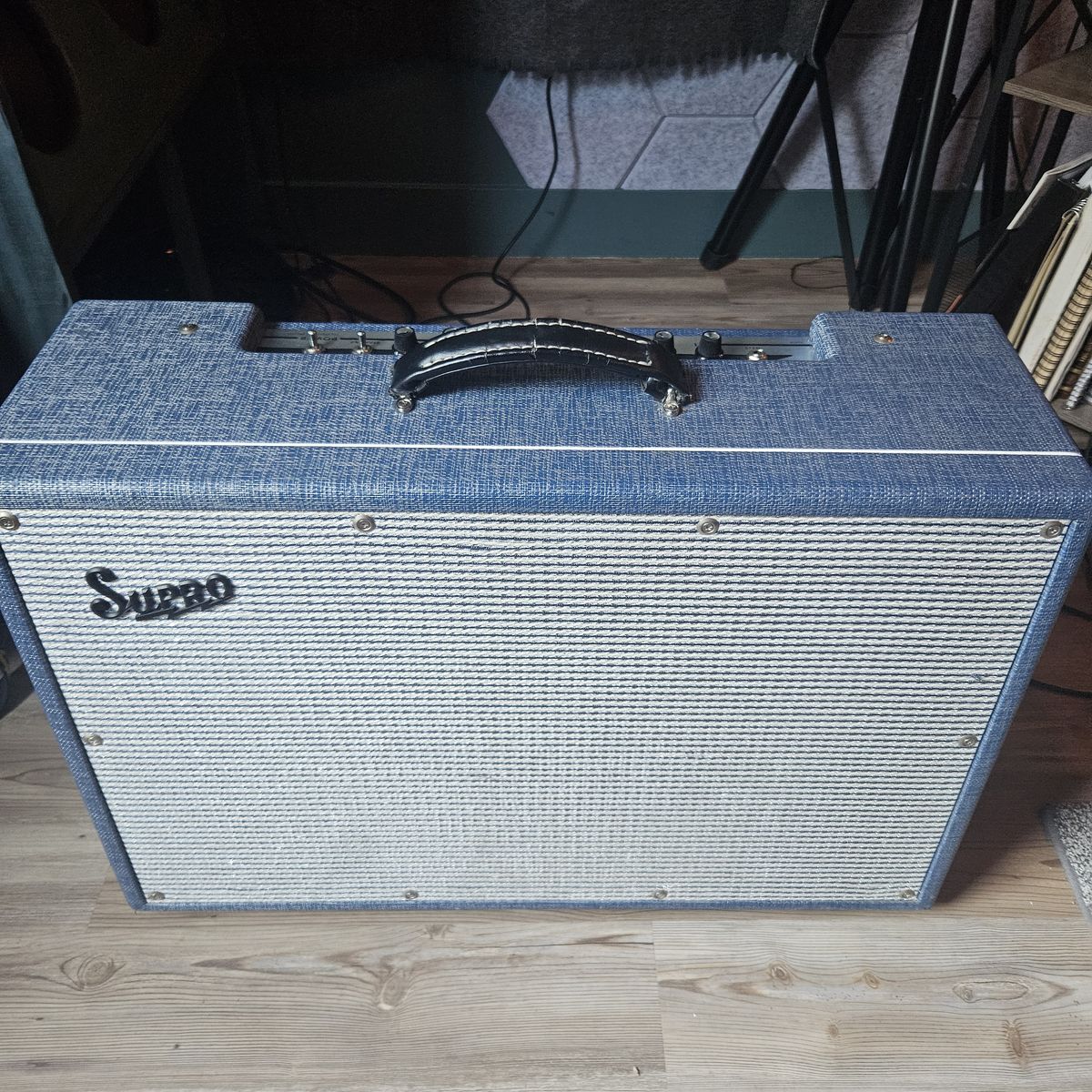Supro Big Star 1688T 24W Guitar Amplifier with Tremolo