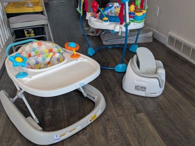 WALKER, JUMPER, BUMBO