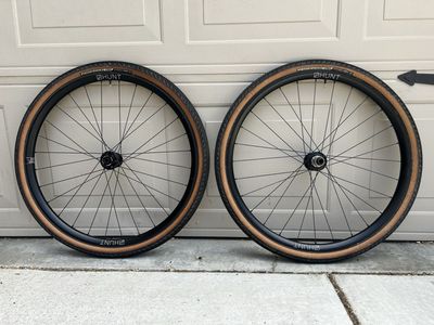 Hunt 650b 27.5 Adventure Carbon disc wheelset