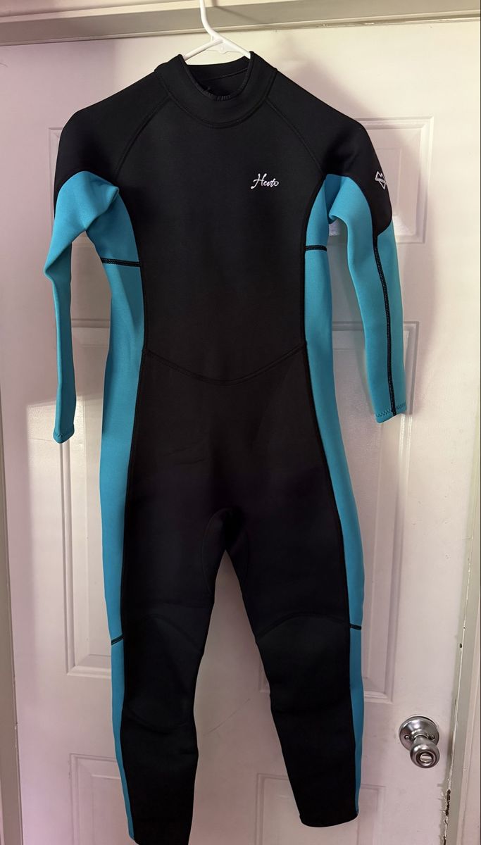 NWT Heuto Women’s Full Body Wetsuit - Size 12