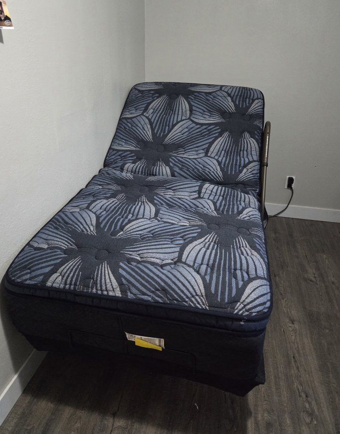 TWIN XL ADJUSTABLE BED WITH MATTRESS