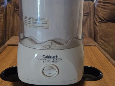 Cuisinart ICE-21 Frozen Yogurt, Ice Cream & Sorbet Maker - White, Excellent Condition