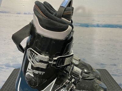 Used Atomic LiveFit R90 Ski Boots - 30.5