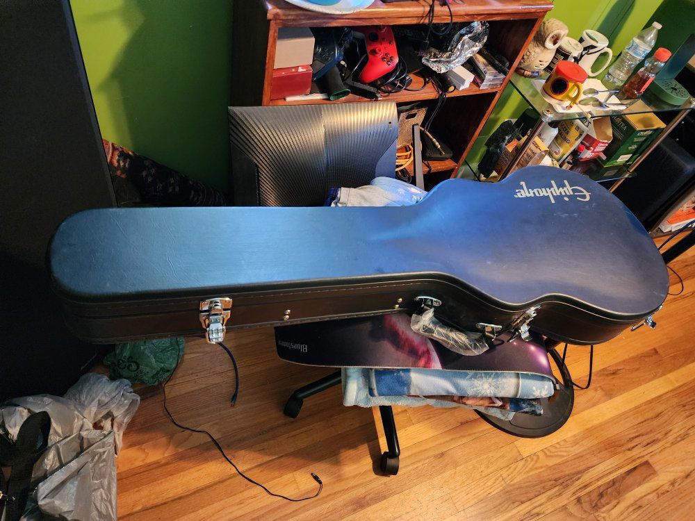 Main image 4