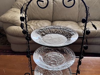 3-Tier Metal Stand with Glass Plates Vine Leaf Fruit Design