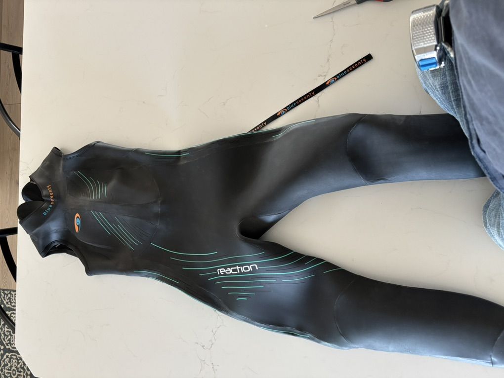 Women’s Medium Adult Wet Suit, and Youth Size 14