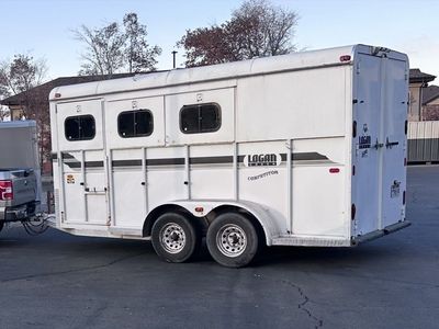 3 horse trailer
