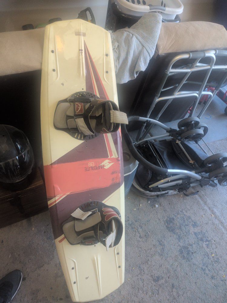 Hyperlite Wakeboard with Bindings - 139cm, Red/White/Purple