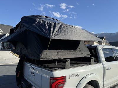 Roam vagabond XL rooftop tent with annex $2,100 obo