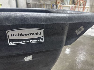 Rubbermaid Commercial Tilt Truck (Model FG9T1300BLA) - Barely Used!