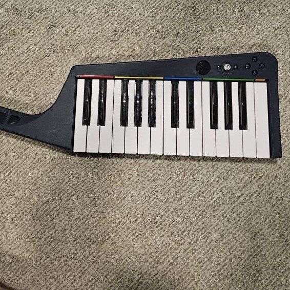Rock Band 3 midi Keyboard Controller for wii