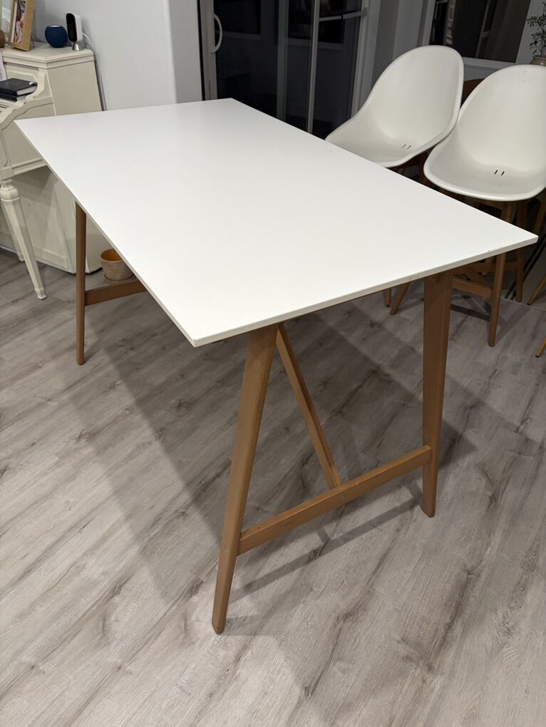 Counter Hight Table And Two Chairs