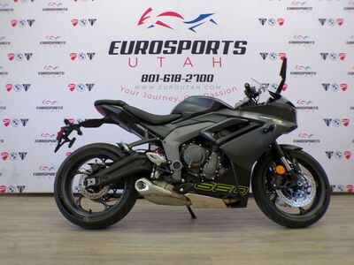 2025 Triumph DAYTONA 660