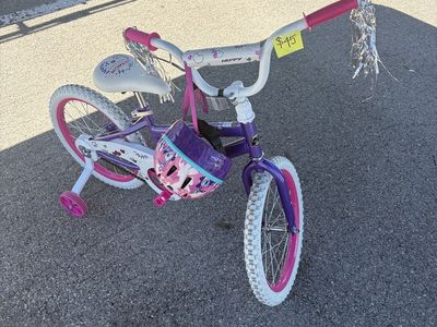 Huffy Girls’ Bike with Training Wheels – Purple/Pink