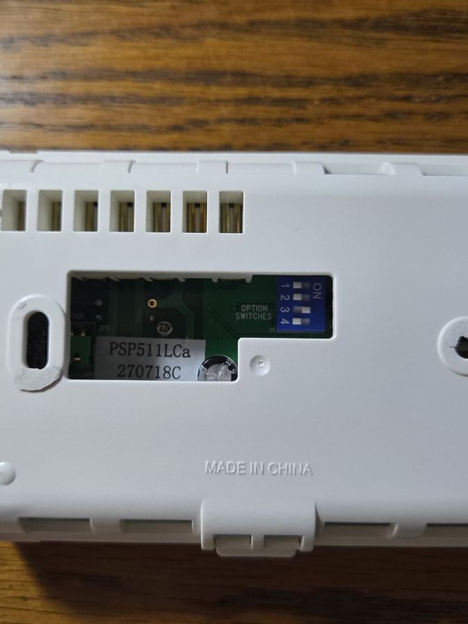 Main image 3