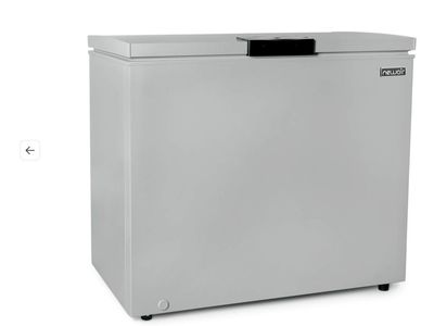 NewAir Chest Freezer - White