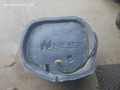 Niles Outdoor Rock Speaker - Grey Fake Rock Subwoofer / Speaker