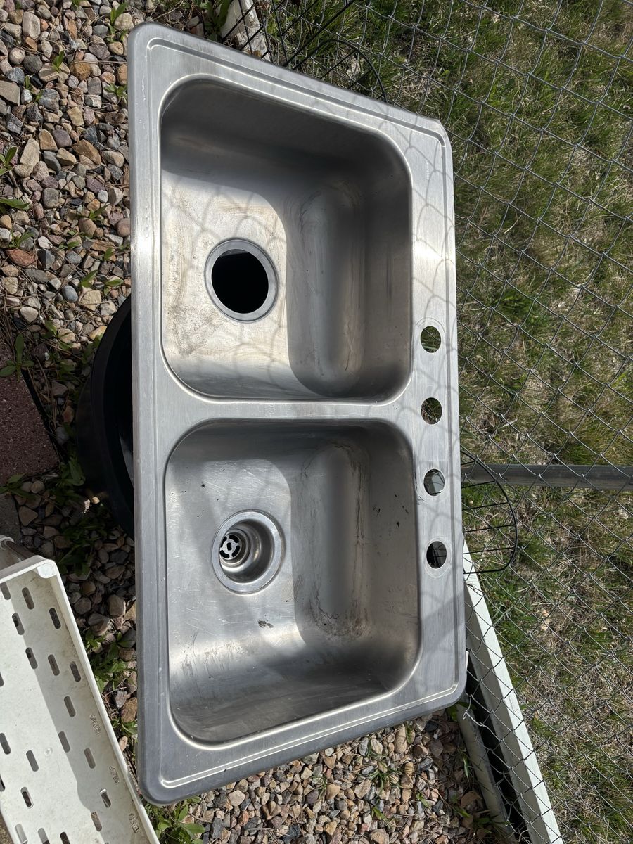 Stainless Steel Kitchen Sink