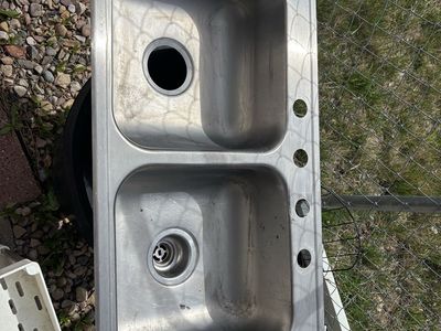 Stainless Steel Kitchen Sink