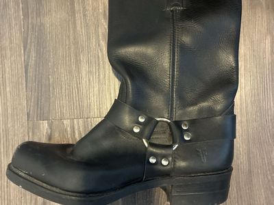 Frye Black Leather Men's Harness Boots. Men’s 11