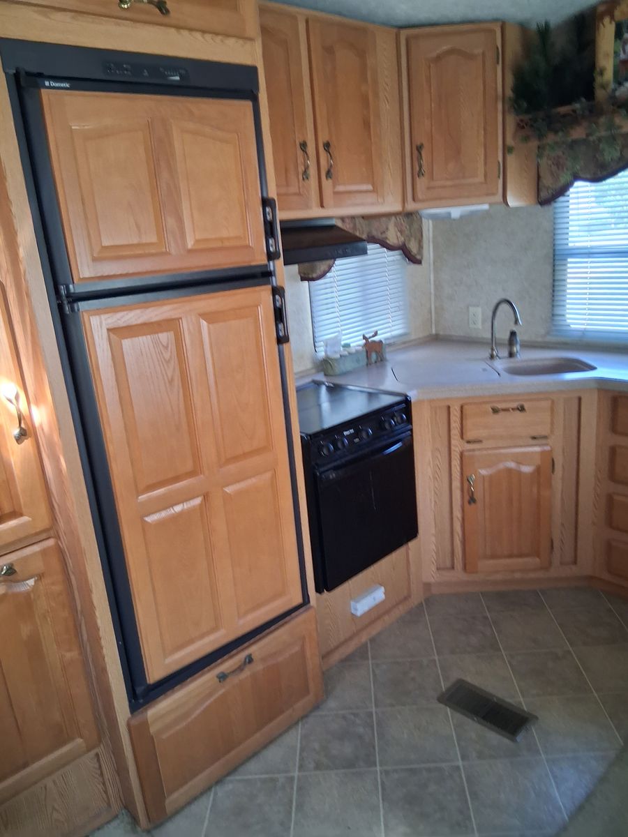 Main image 11