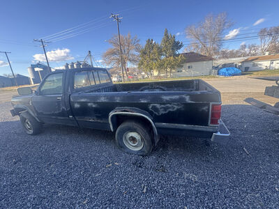 1989 DODGE DAKOTA