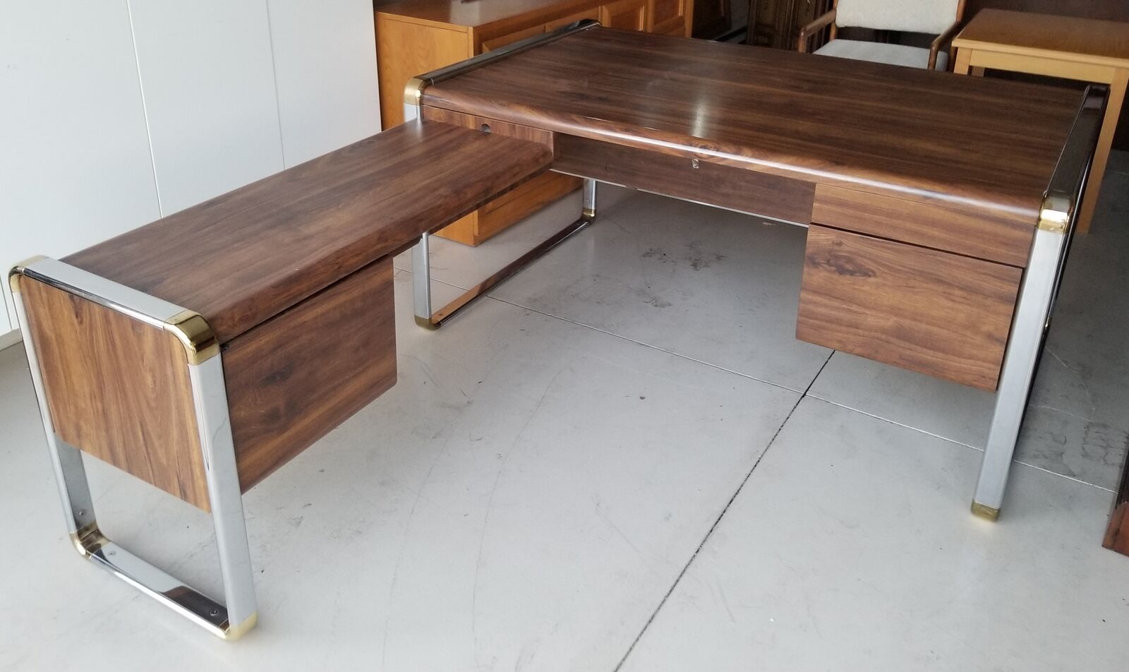 Large Executive L-Shaped Office Desk with Return – Solid Wood – St. George