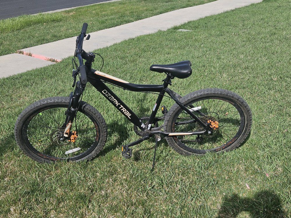 Ozark Trail Glide kids Mountain Bike