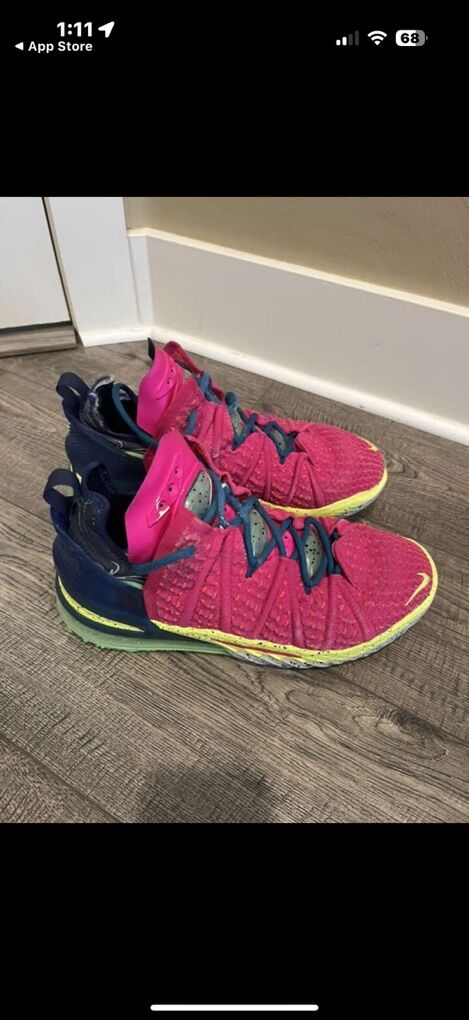 Nike Lebron 18 Basketball Shoes Sz 8