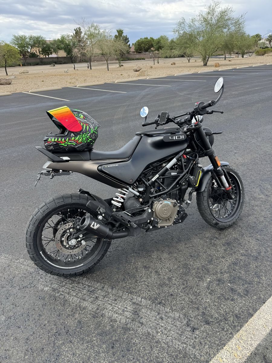 2023 Husqvarna Svartpilen 401 Motorcycle , Low Mileage, Black/Grey