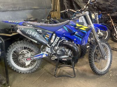 2005 YZ250