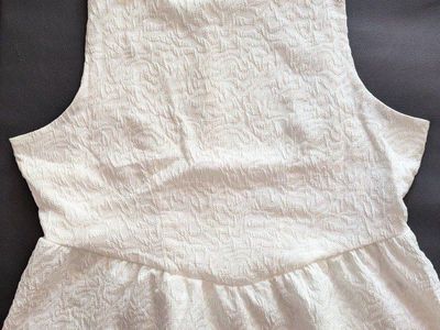 Primark White Textured Ruffled Sleeveless Blouse Top Women's Size 2XL