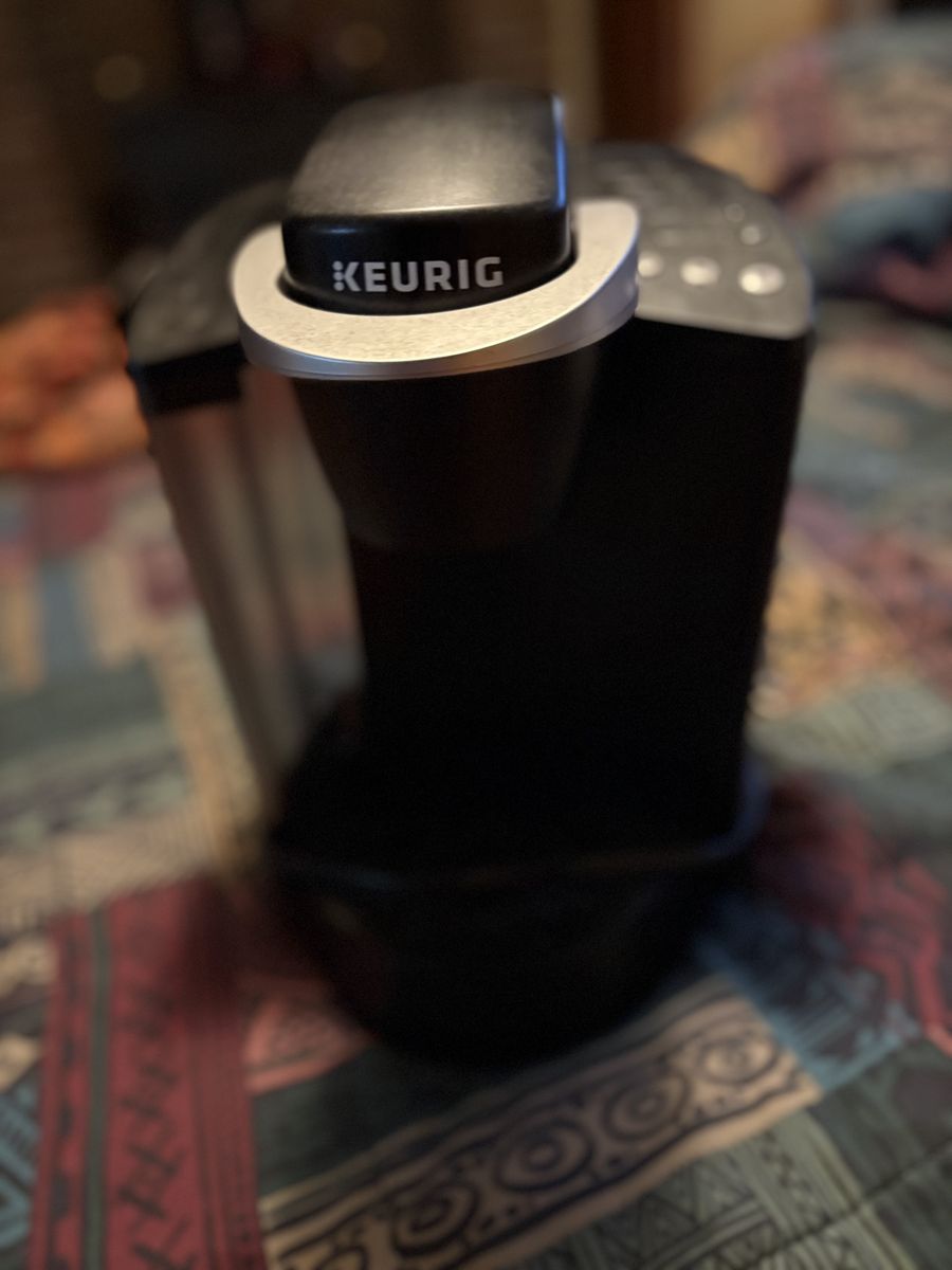 KEURIG Coffee Maker