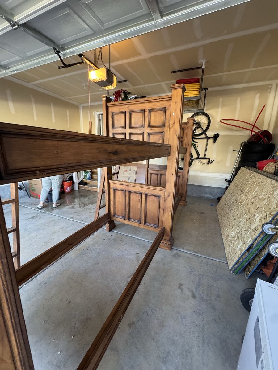 Main image 6