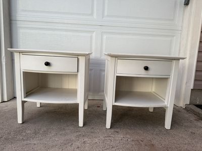 2 Broyhill nightstands