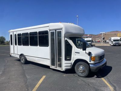 2006 Ford E-450 and Econoline 450