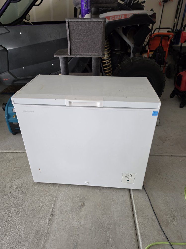 Hisense White Chest Freezer Used