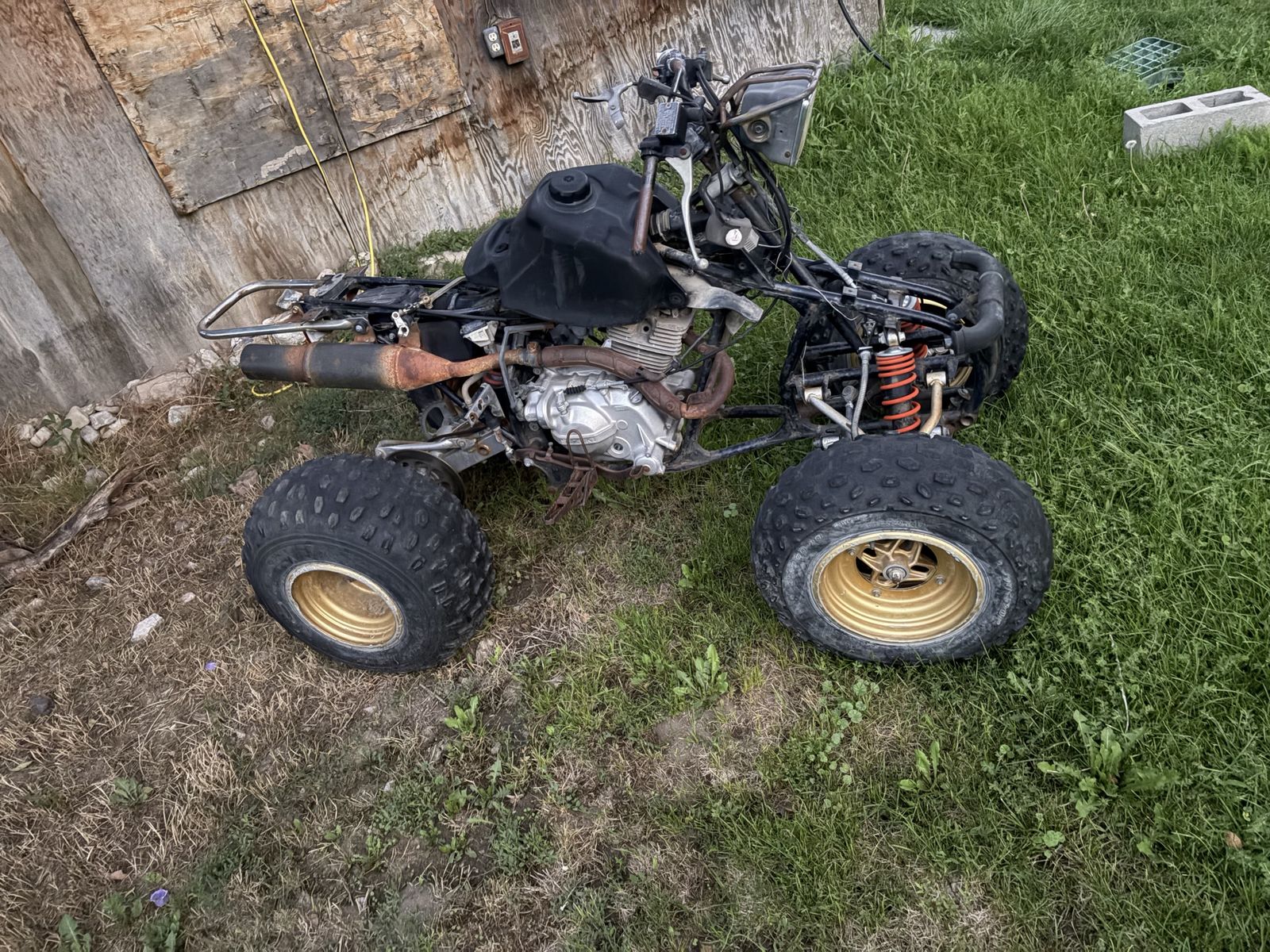 Suzuki 230 4 wheeler 
