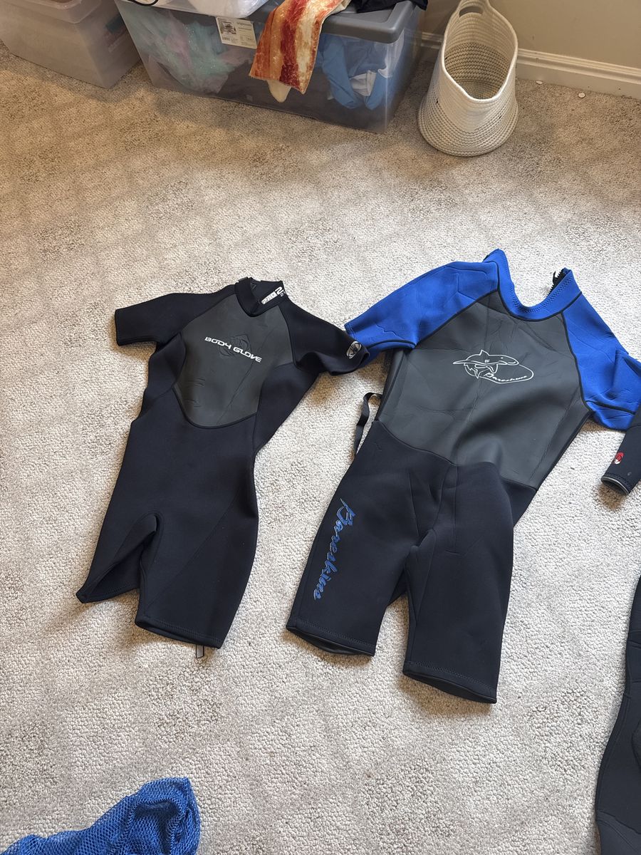 Scuba diving shorty wetsuits