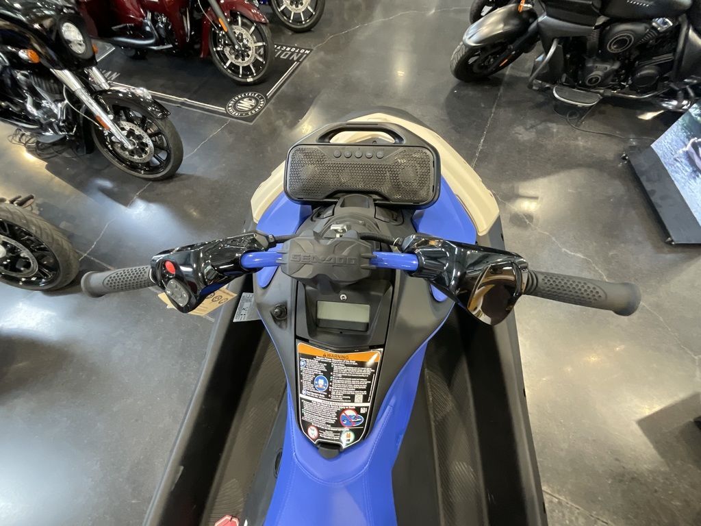 2025 Sea-Doo Spark™ Trixx for 1 Rotax® 900 ACE™ - 90 iBR and Audio