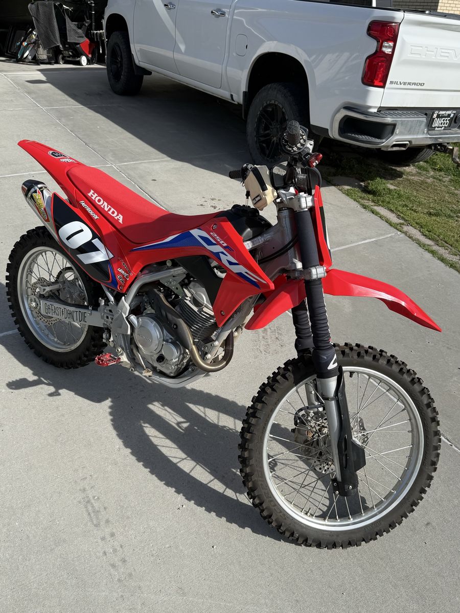 2023 Honda Crf250F ONLY 11 Hrs!!