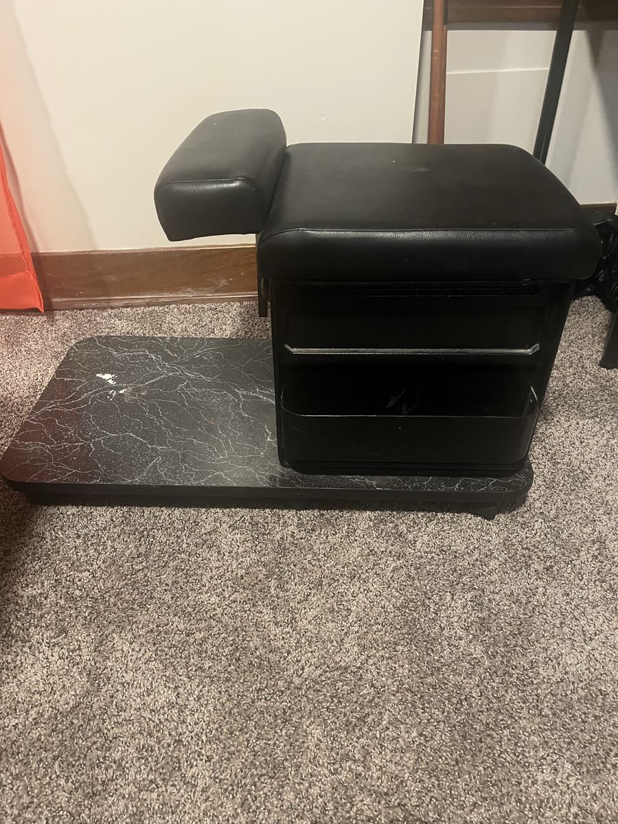 Black Footrest/Armrest for Tattoo, Medical, or Salon Use - Used Condition
