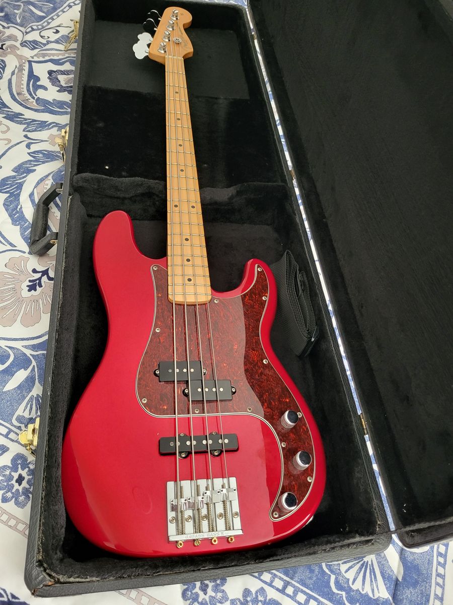 Fender P Bass Special Deluxe MIM