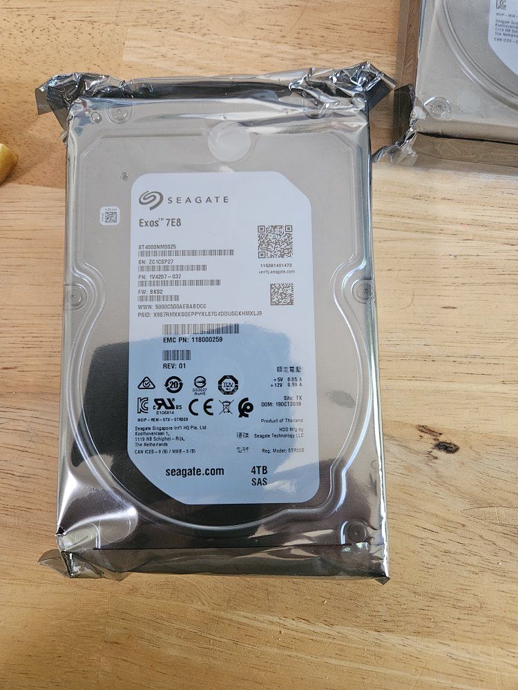 Lot of 5 Seagate Enterprise Capacity / Exos 7E8 4TB SAS 3.5" Hard Drives